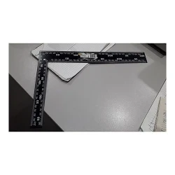 Угольник столярный TUNDRA 200*300 мм Угольник столярный TUNDRA 200*300 мм